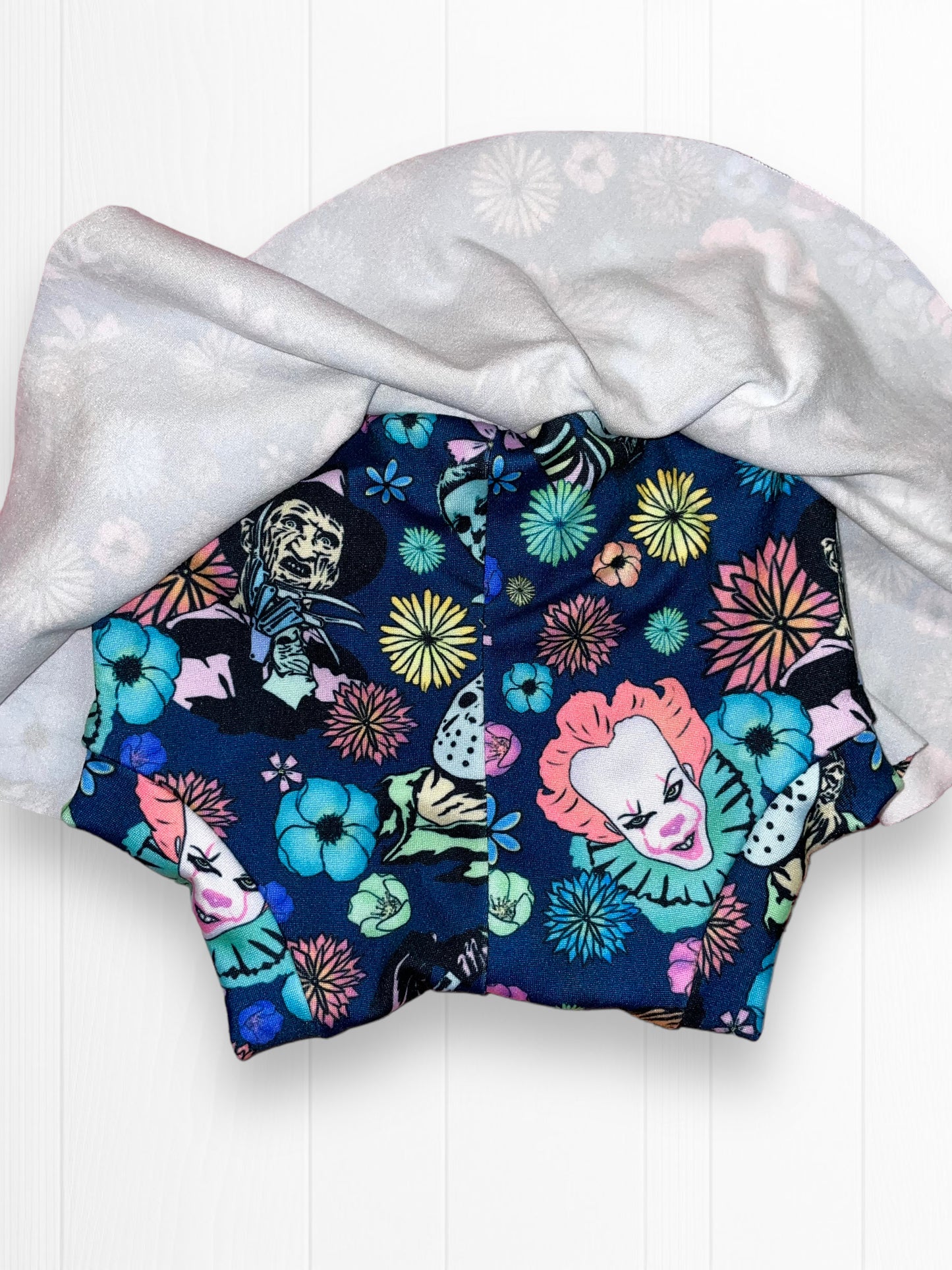 RTS 6/9 (glows under black light)